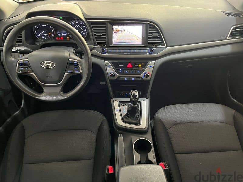 Hyundai Elantra 2018 12