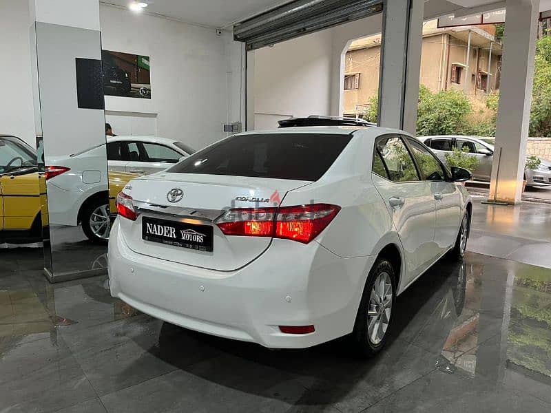 Toyota Corolla 2015 Company Source 2.0 6