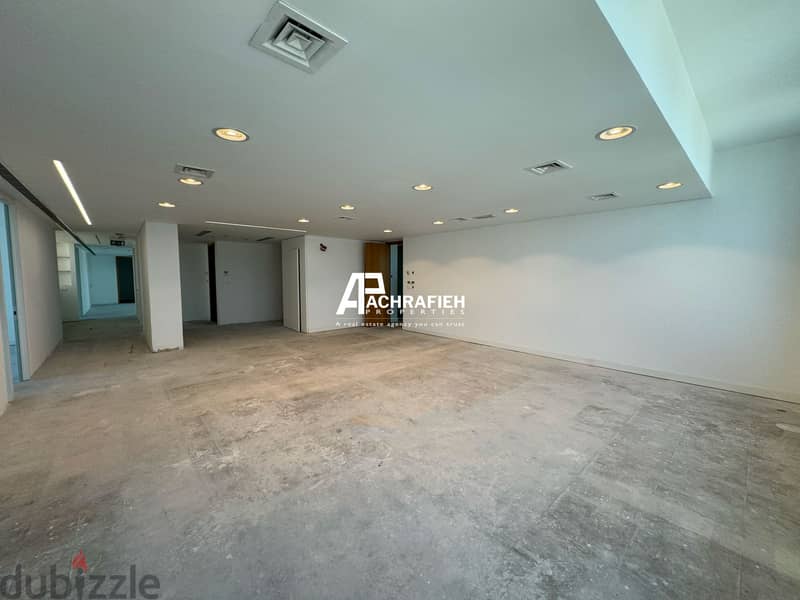 Sea view Office For Rent in Downtown - مكتب للأجار في وسط بيروت 8