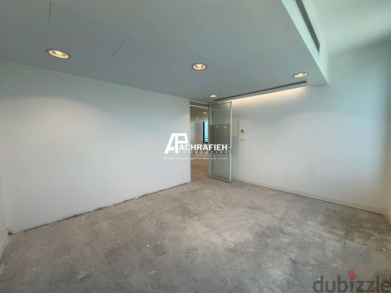 Sea view Office For Rent in Downtown - مكتب للأجار في وسط بيروت 13