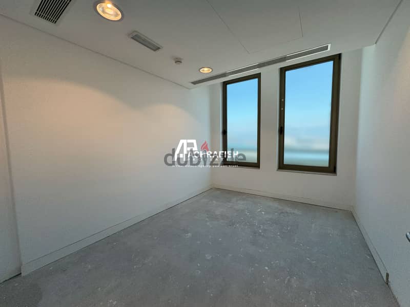 Sea view Office For Rent in Downtown - مكتب للأجار في وسط بيروت 18