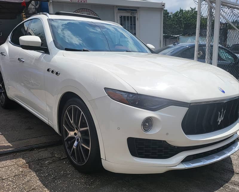 Maserati Levante 2017 1