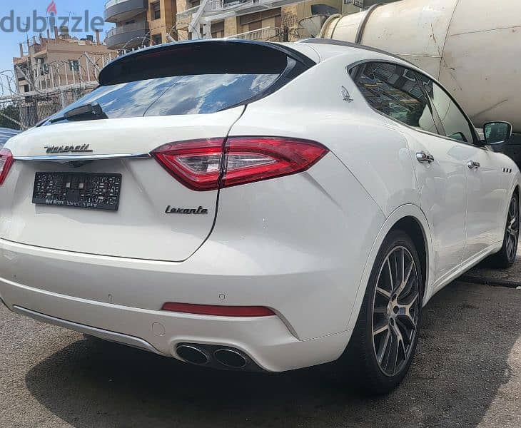 Maserati Levante 2017 5