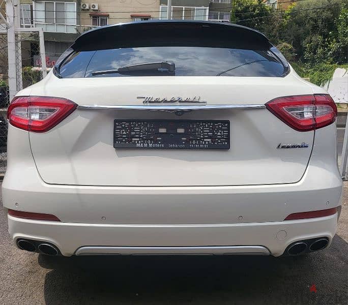 Maserati Levante 2017 8