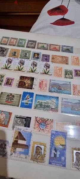 2 big albums are very old stamps  from around the worldgood collection 11