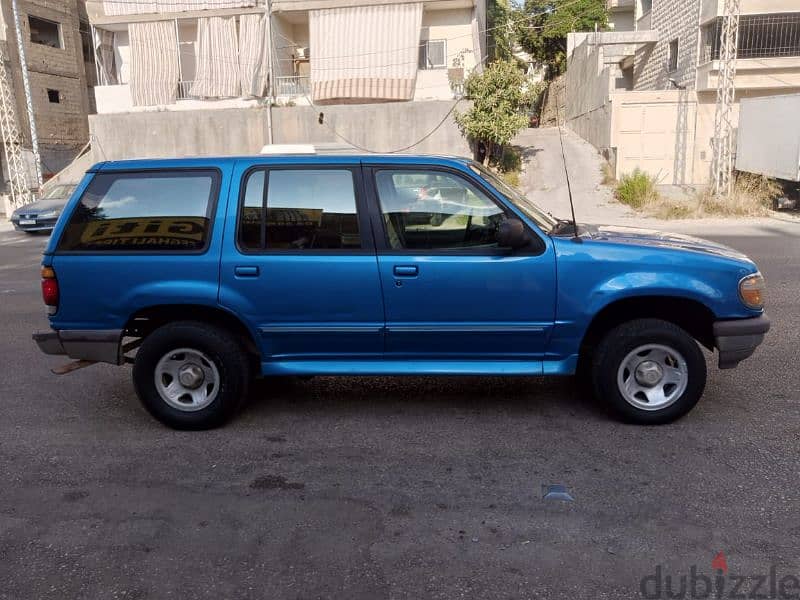 Ford Explorer 12