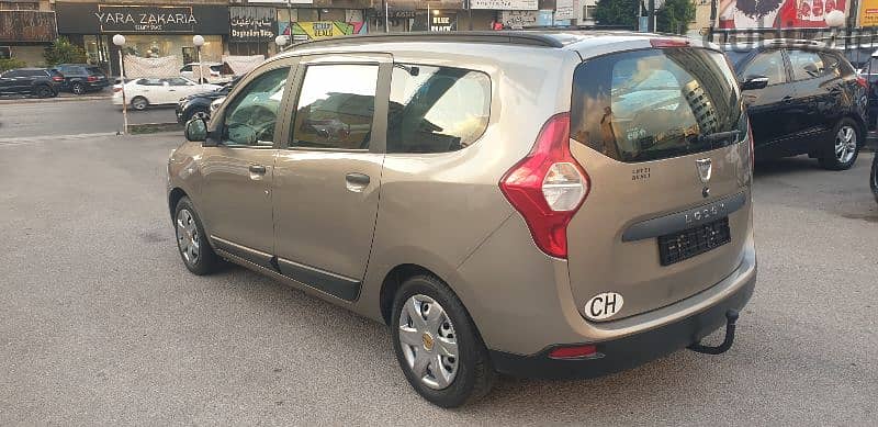 Dacia Lodgy 2015 manuel 7 seats f. o like new 5