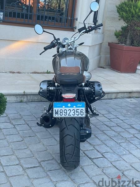 Moto BMW R9t (Urban GS)  1200 new only 280km ,top of the line 4