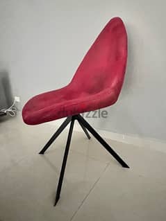 6 chairs at 200$ 0