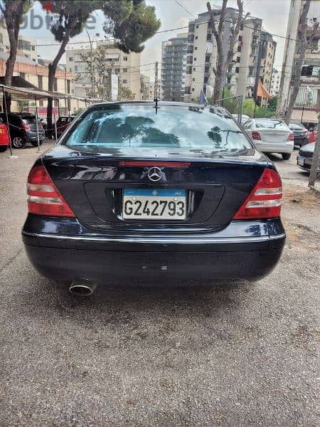 Mercedes-Benz C-Class 2006 5