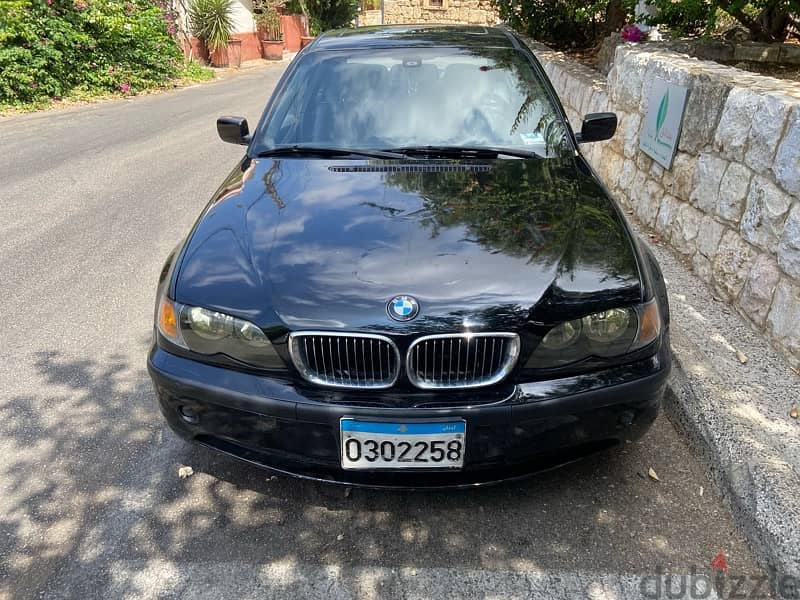 BMW 3-Series 2004 1