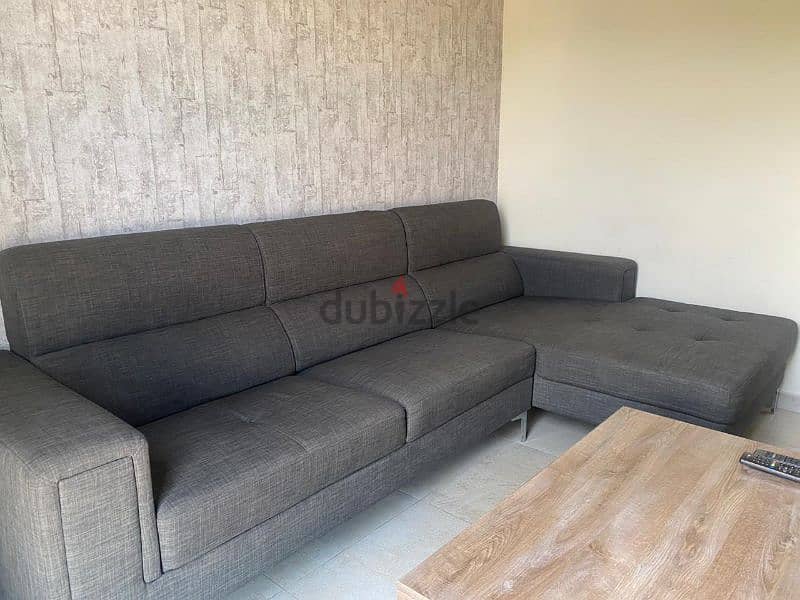 L Shaped Sofa in very well condition 1