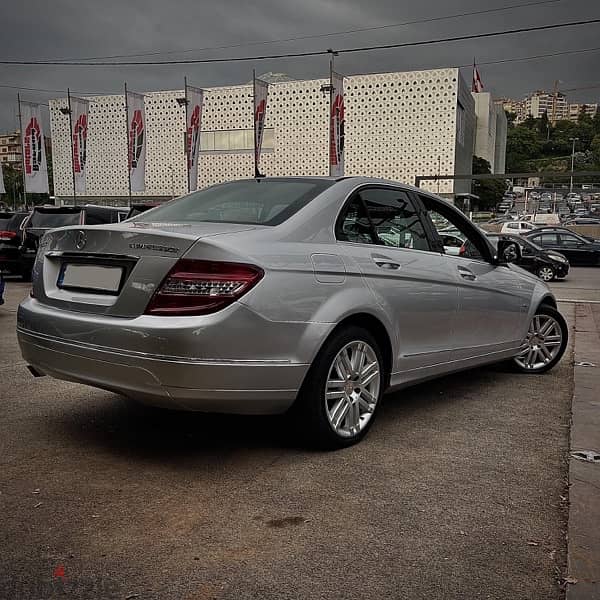 Mercedes-Benz C-Class 2009 5