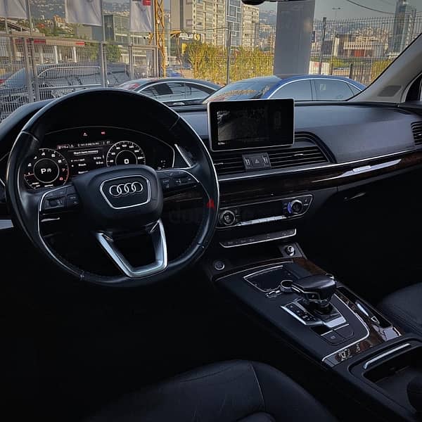 Audi Q5 2018 10