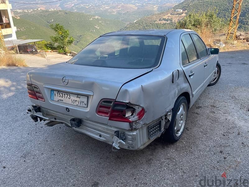 Mercedes-Benz E-Class 280 Avantgarde 1996 3