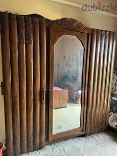 Art deco closet