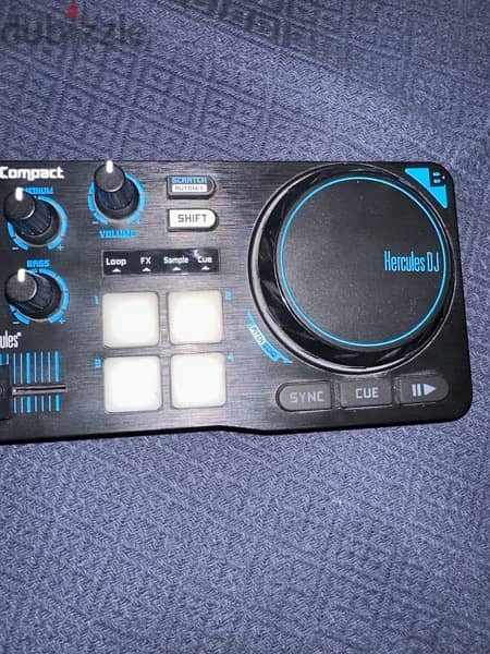 Hercules DJ Control Compact 2