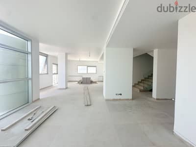 Duplex with Pool Access and Sea Views for Sale in DownTown