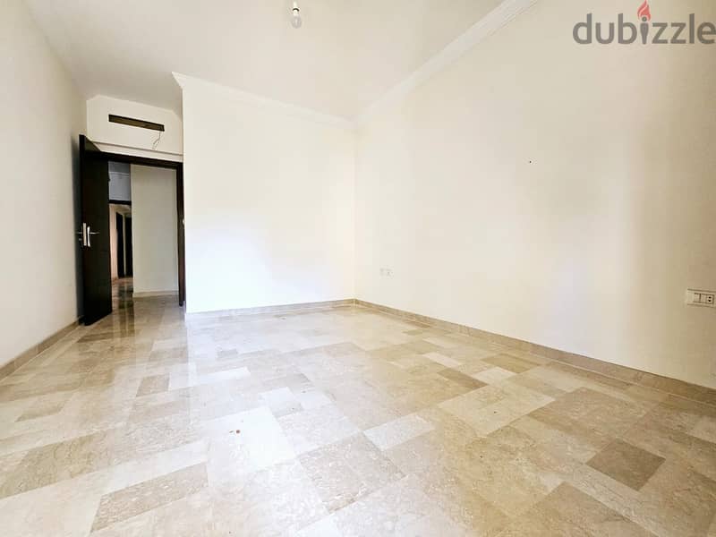 RA24-3594 Spacious Apartment 190 m² in Ain Mraiseh is now for rent 3