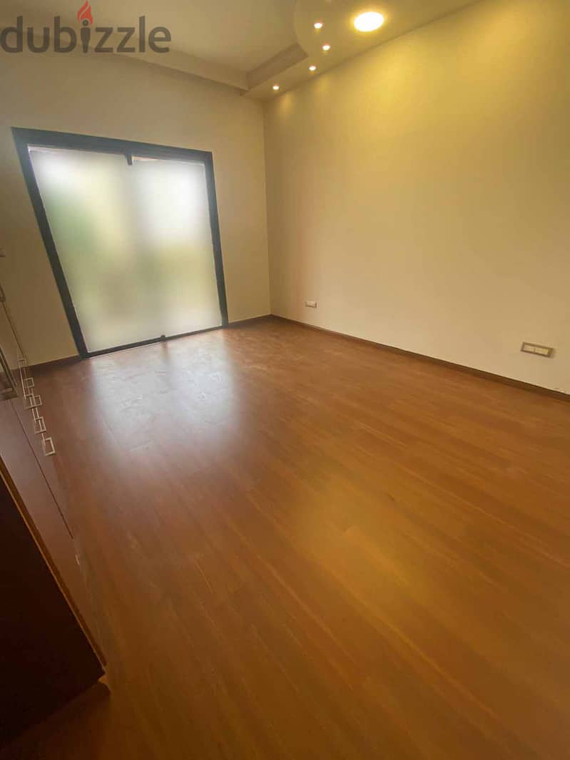 JNAH SPINNEYS , SPACIOUS APARTMENT (330SQ) 3 MASTER BEDS , (JNR-315) 6