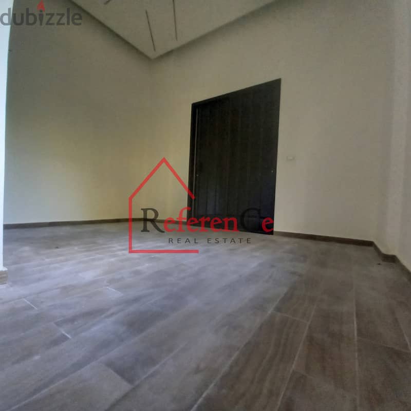 Apartment with terrace in Zouk Mosbeh شقة مع تراس في زوق مصبح 3