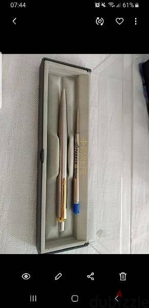 parken pen with refill. . not used silver with gold plated full of ink 0