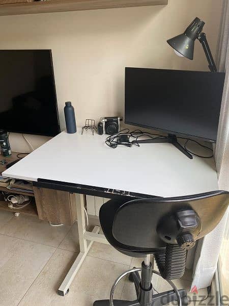 Adjustable Desk with Adjustable Chair and Lamp 2