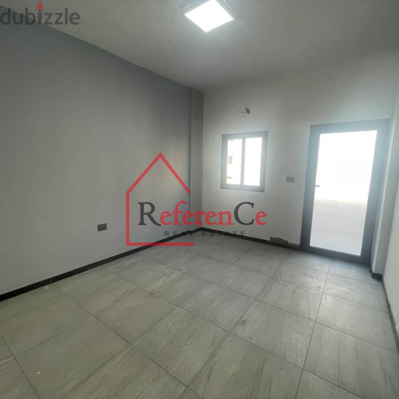 Apartment for sale in Ain El Roumanehشقة للبيع بعين الرمانة 3