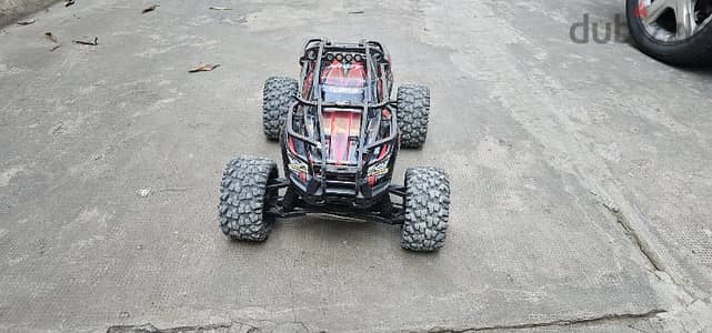 Traxxas Xmax used good condition with options 6s and 8 s