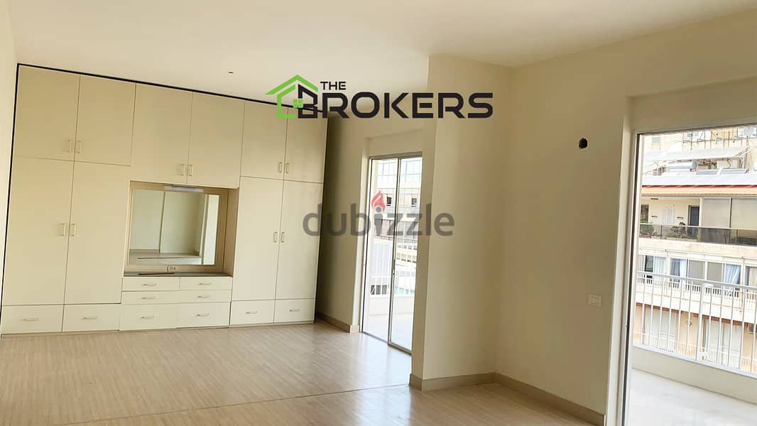 Apartment for Rent Sakiet El Janzeer شقة للايجار ساقية الجنزير 3