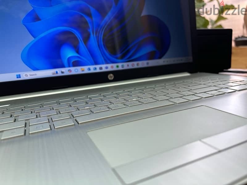 HP 17”,touch,i7 2