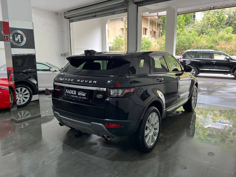 Land Rover Evoque 2016 5