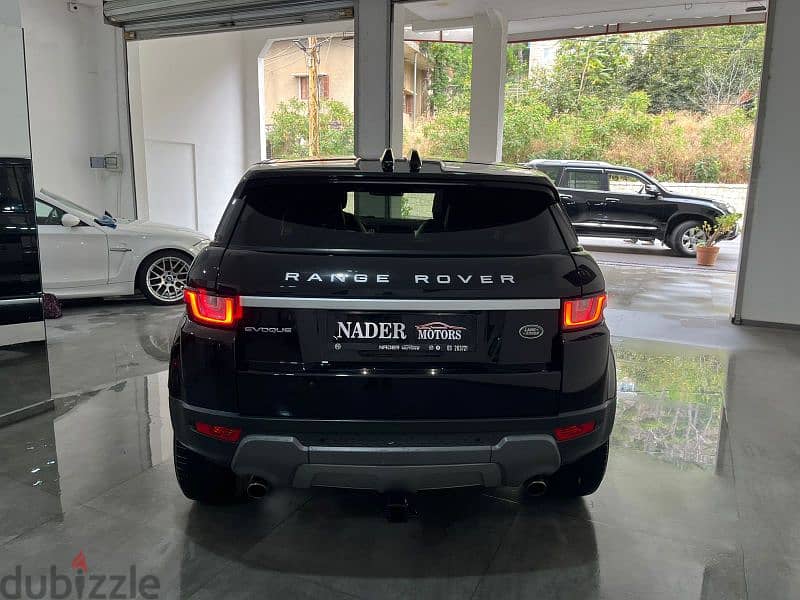 Land Rover Evoque 2016 10