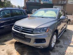 Volkswagen Touareg 2012 0