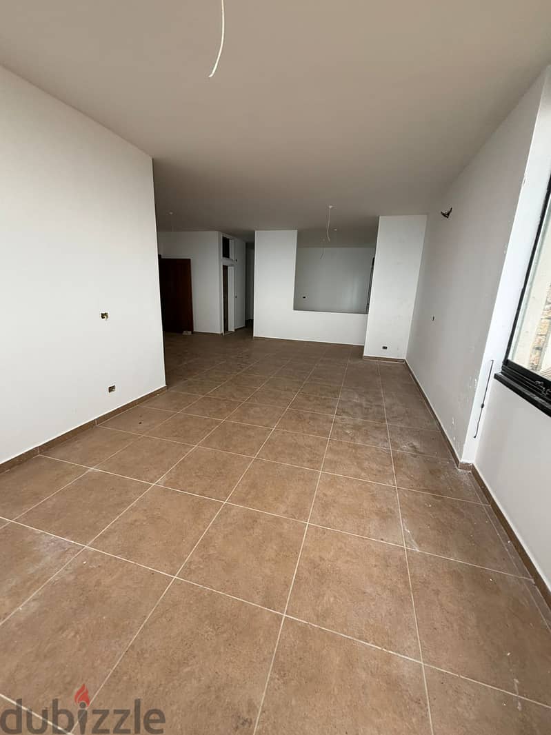 Maaysra | Brand New 200m² 3 Bedrooms Apt | Excellent Building Status 4