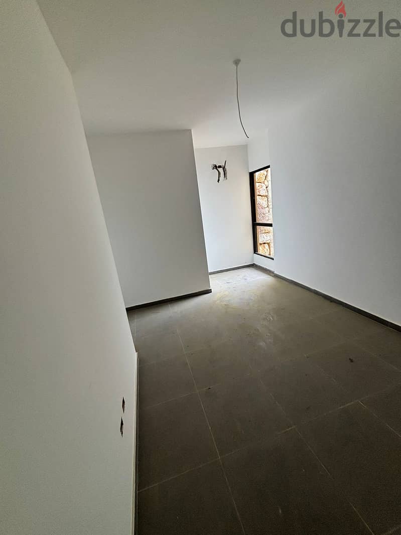 Maaysra | Brand New 200m² 3 Bedrooms Apt | Excellent Building Status 9