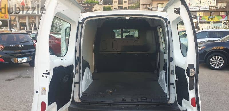 Renault Kangoo (van ) 2016 from suisse AC manuel like new 16