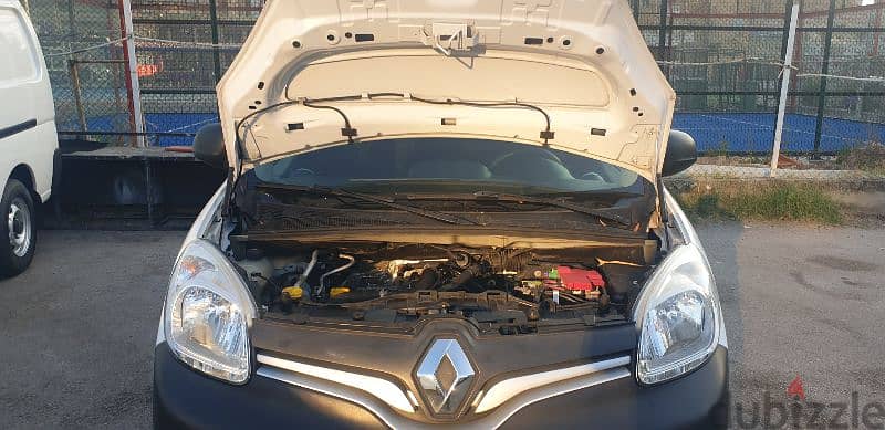 Renault Kangoo (van ) 2016 from suisse AC manuel like new 19