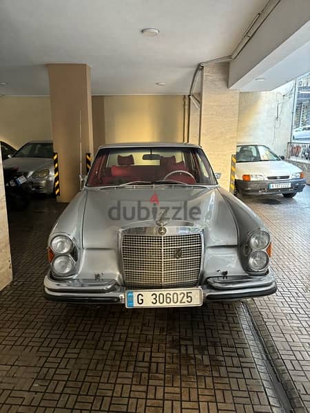 Mercedes 280s 1970 collection car 8