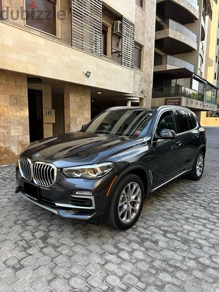 BMW X5 x-drive 40i Sport Package 2021 gray on black (clean carfax) 1