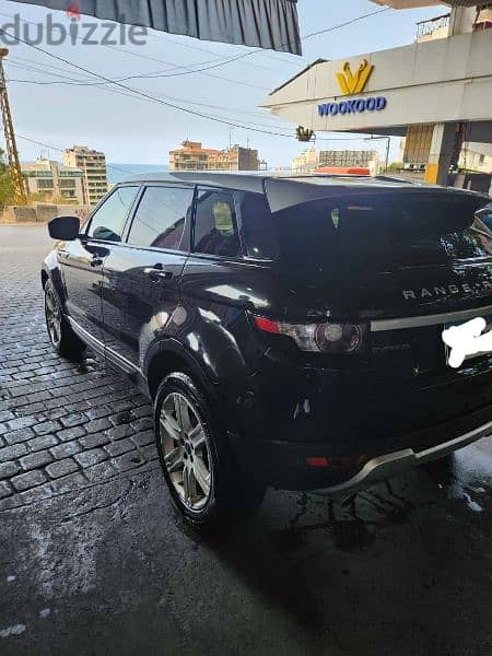 Land Rover Evoque 2012 1