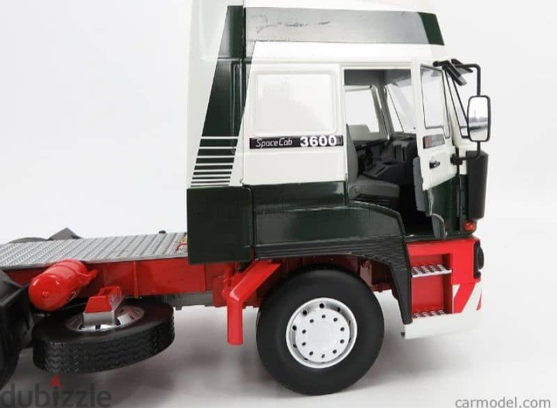 DAF 3600 SpaceCab 1986 Truck diecast car model 1;18 6