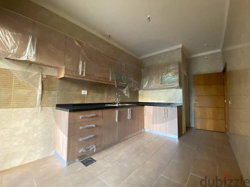 210 sqm is in a calm neighborhood in ashrafieh/الأشرفية REF#PA108443 5