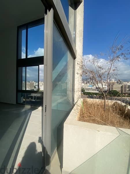 High ceiling loft with balcony beautiful and bright 2