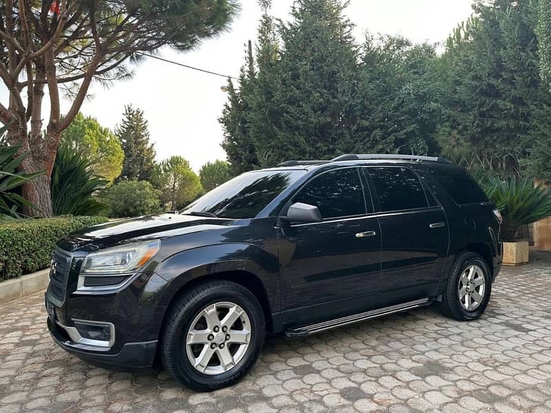 GMC Acadia 2013 1