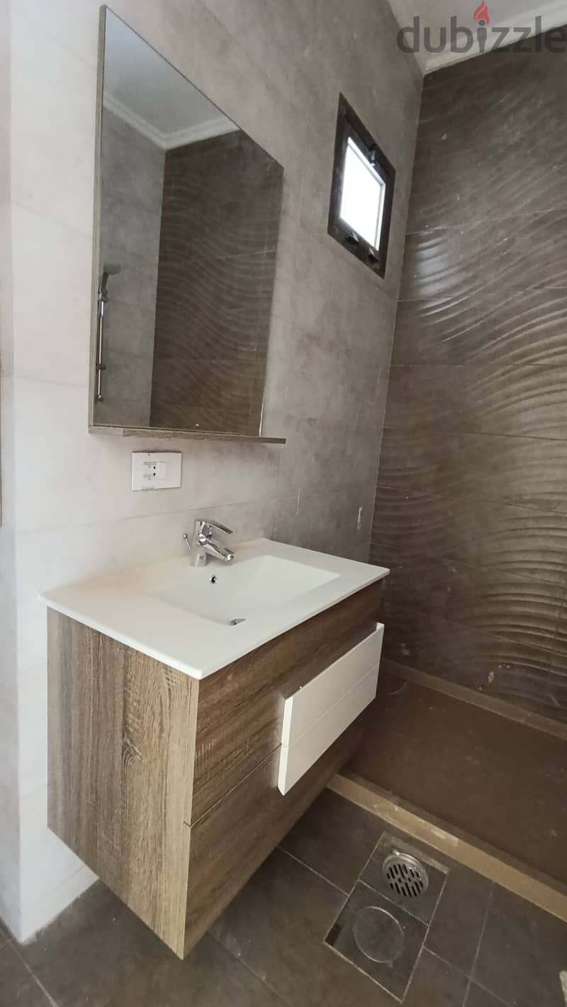 Apartment for sale in Ain Aarشقة للبيع في عين عار 7