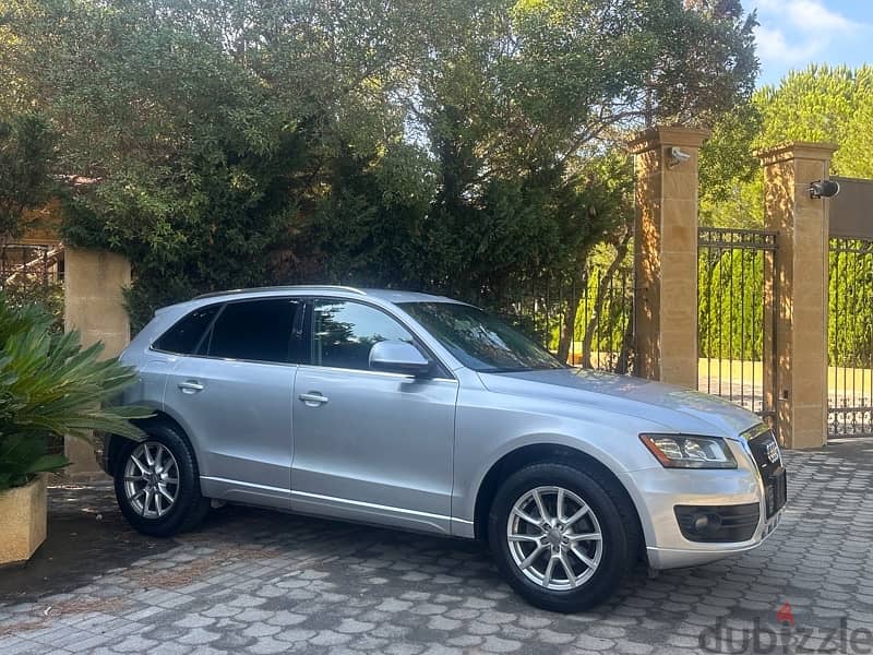 Audi Q5 2010 0