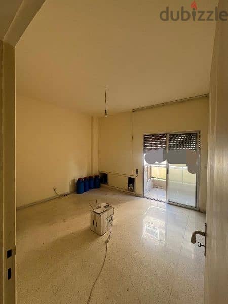 Spacious I 200 SQM Apartment in Salim Slam . 2