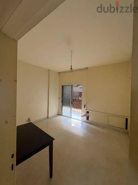 Spacious I 200 SQM Apartment in Salim Slam . 6