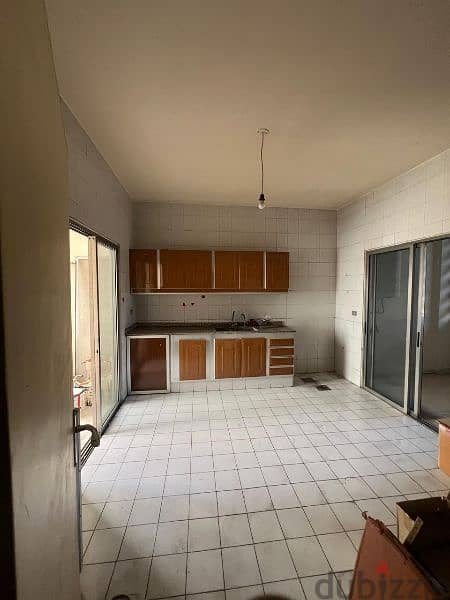 Spacious I 200 SQM Apartment in Salim Slam . 9